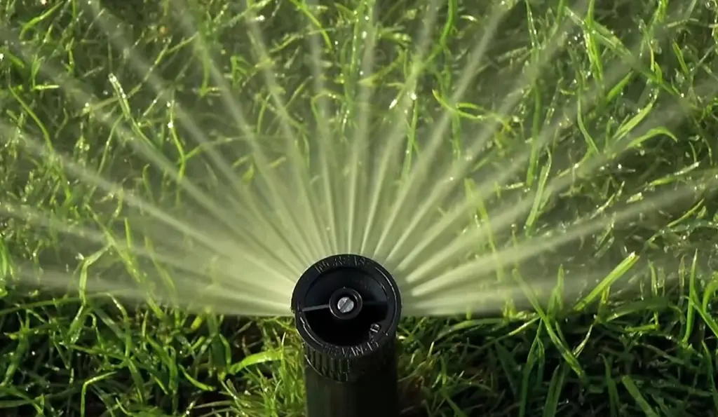 Bildquelle: https://mnrainman.com/Rain-Bird-8-VAN-Spruehduese-gruen-1-8-2-4m